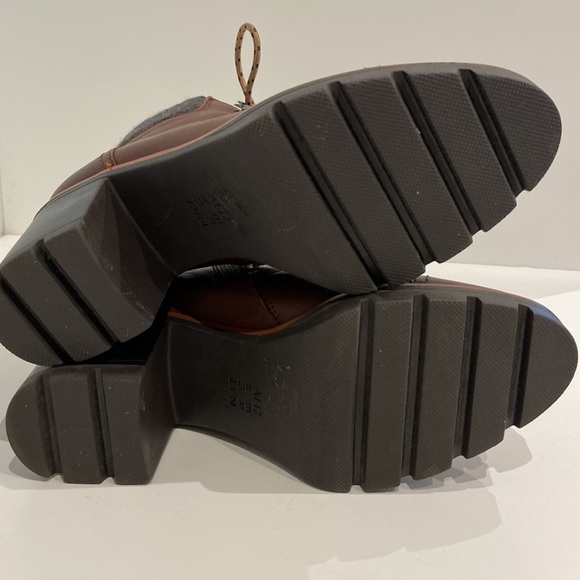 NWOB Naturalizer Callie Chocolate Brown Leather Bootie. Size 8M. - Picture 6 of 10